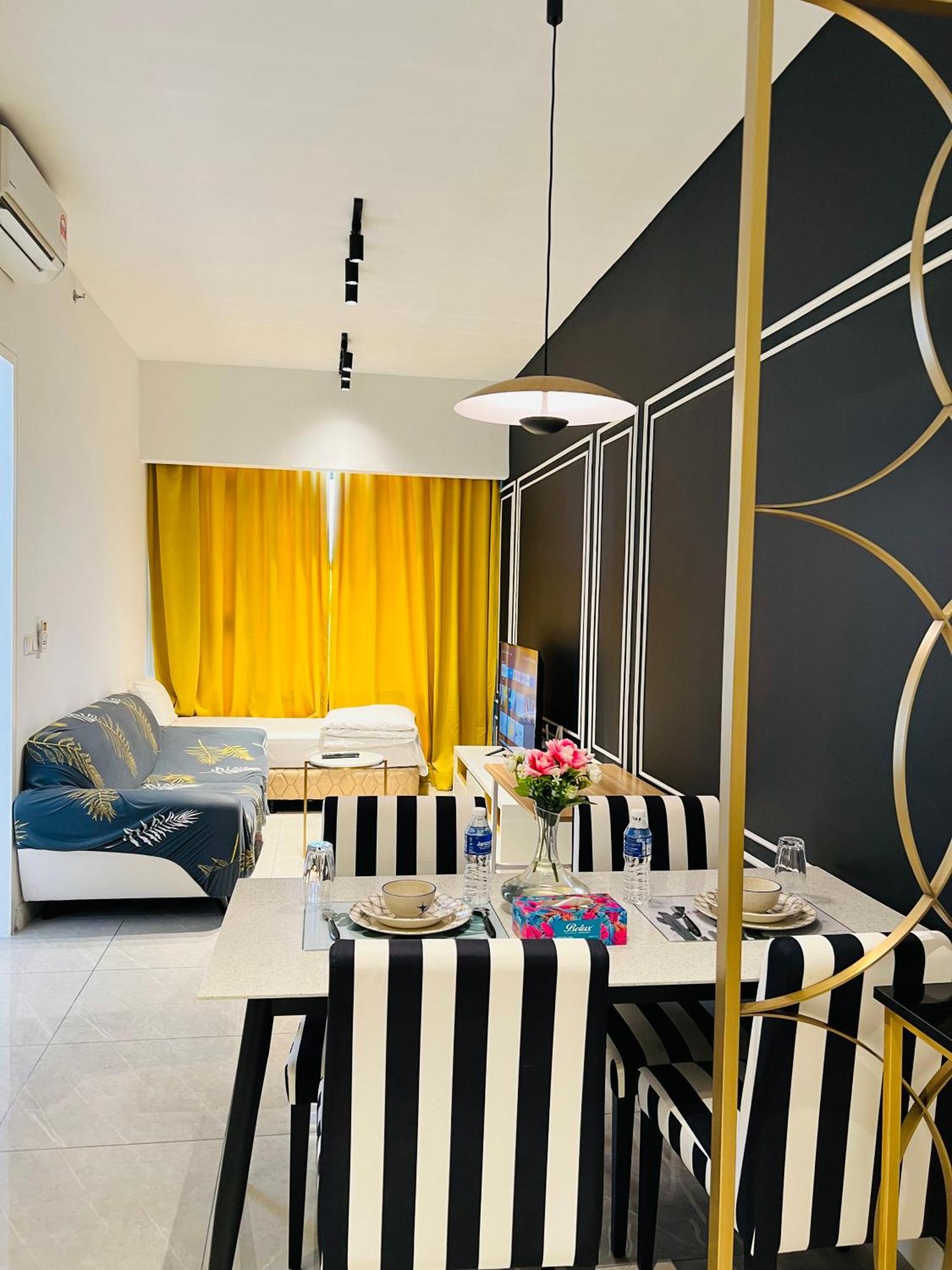 Luxury Suites At Axon Residence Куала-Лумпур Экстерьер фото